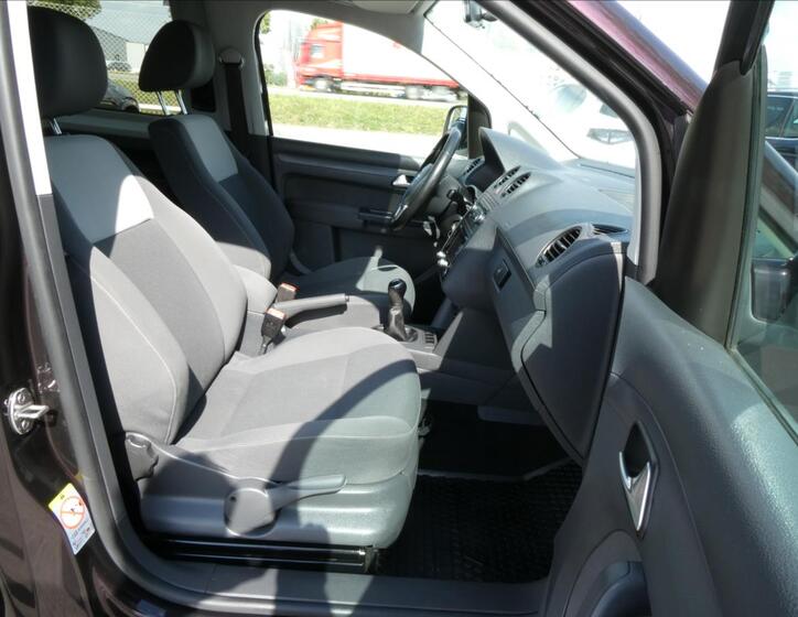 Volkswagen Caddy 26