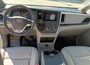 Toyota Sienna 18