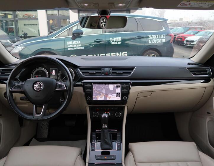 Škoda Superb 19