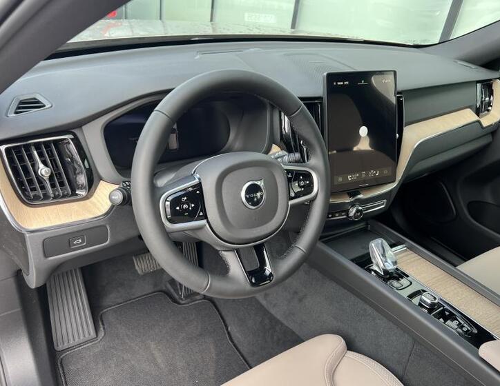 Volvo XC60 10