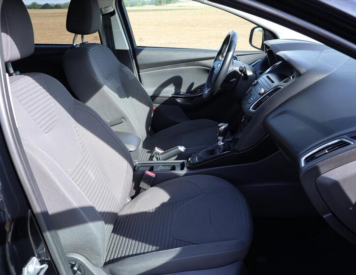 Ford Focus 14