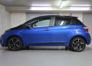 Toyota Yaris 8