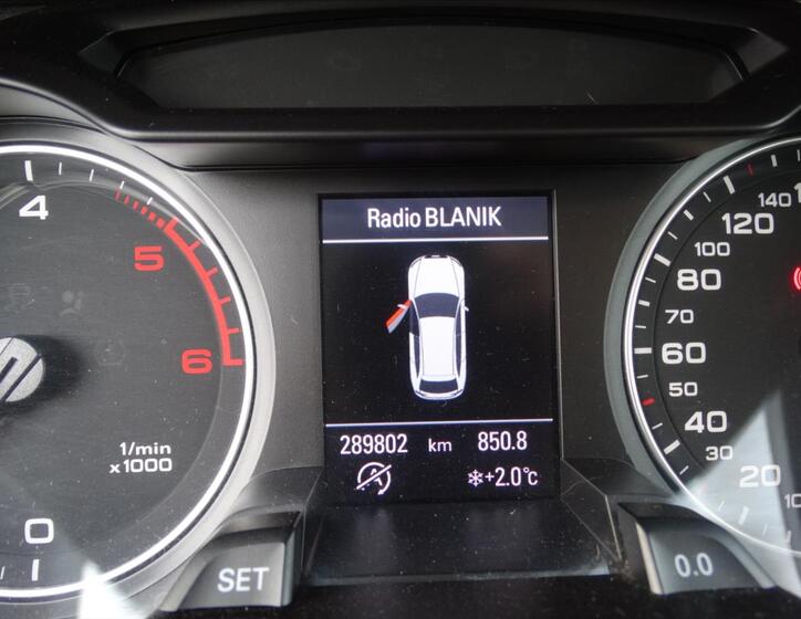 Audi A4 13