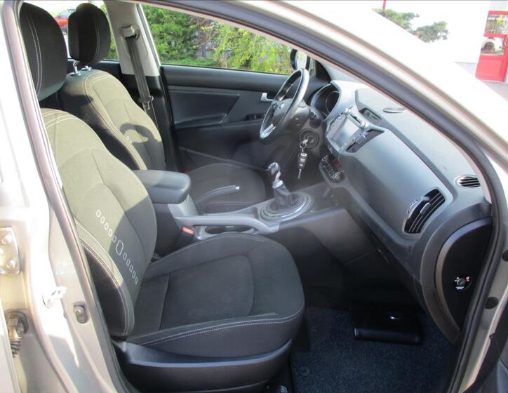 KIA Sportage 13