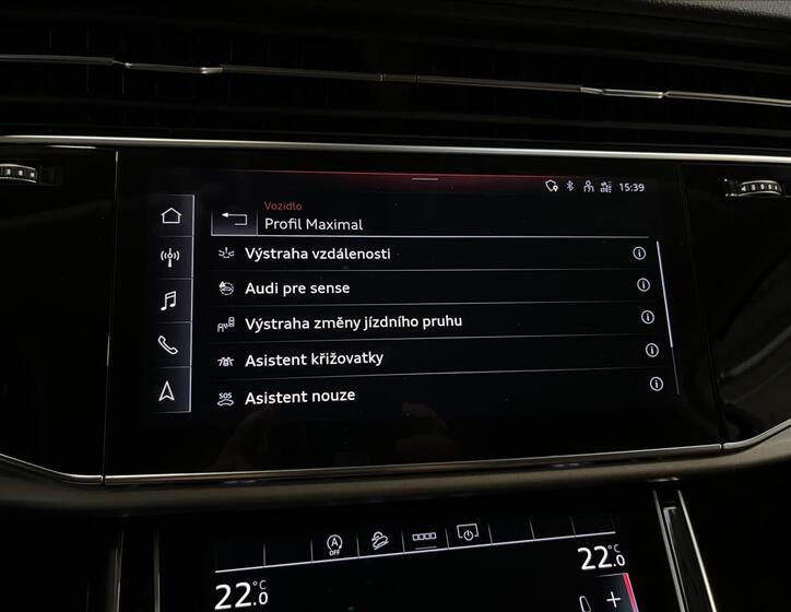 Audi Q7 9