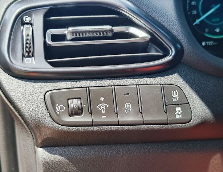 Hyundai i30 33