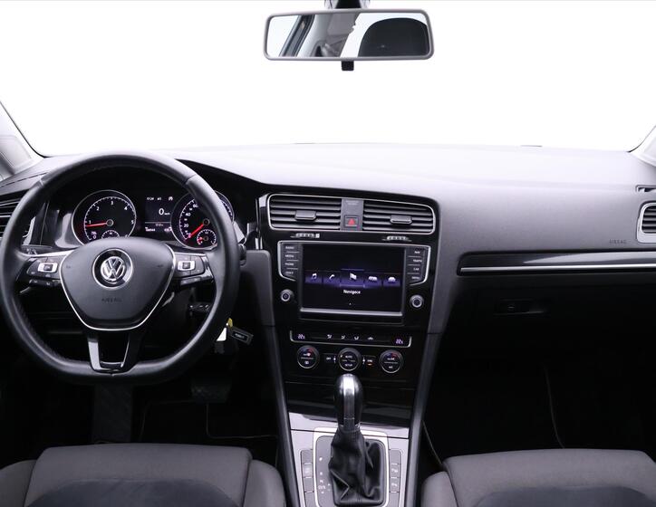 Volkswagen Golf 25
