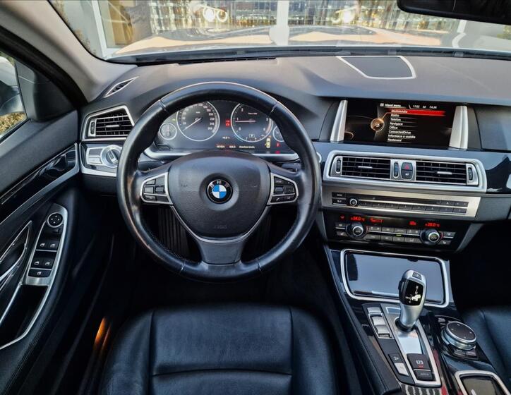 BMW Řada 5 12