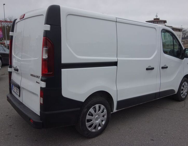 Opel Vivaro 6