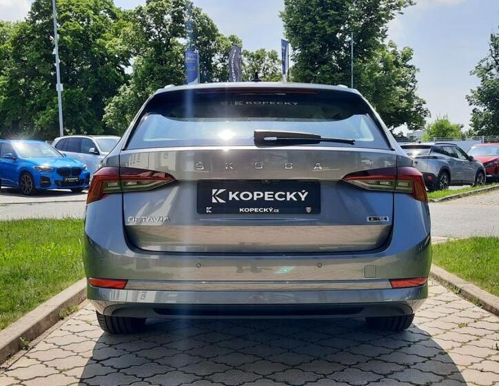 Škoda Octavia 10