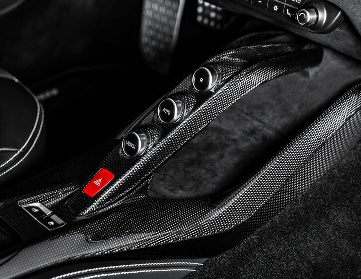 Ferrari 812 17