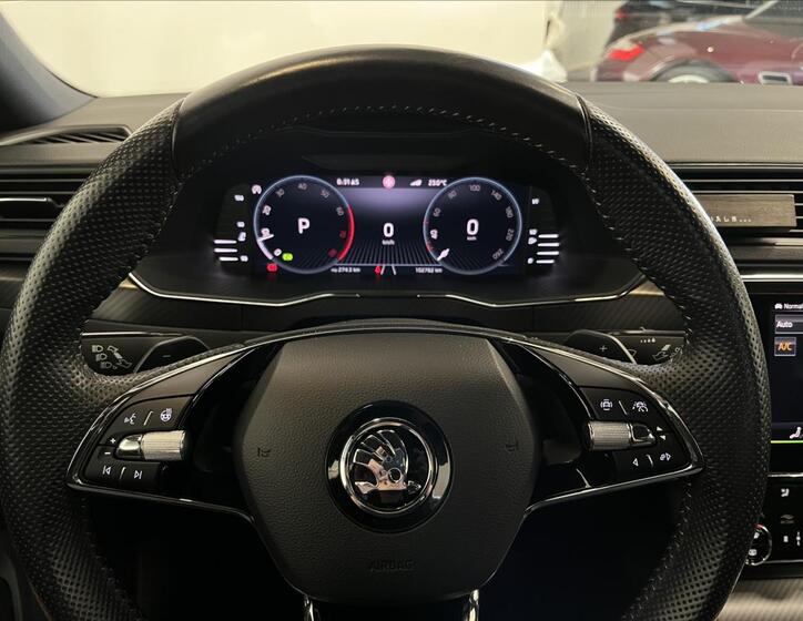 Škoda Superb 14