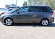 Opel Zafira 8