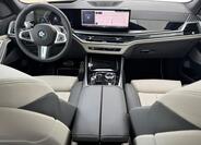 BMW X5 8