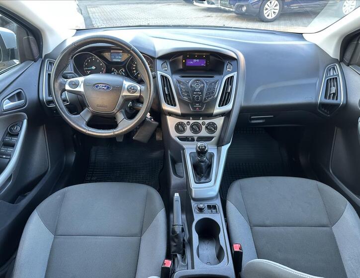 Ford Focus 14