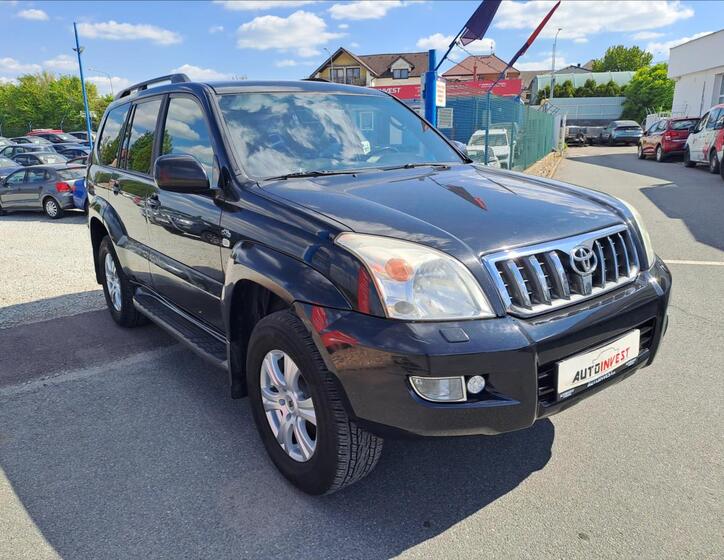 Toyota Land Cruiser 2