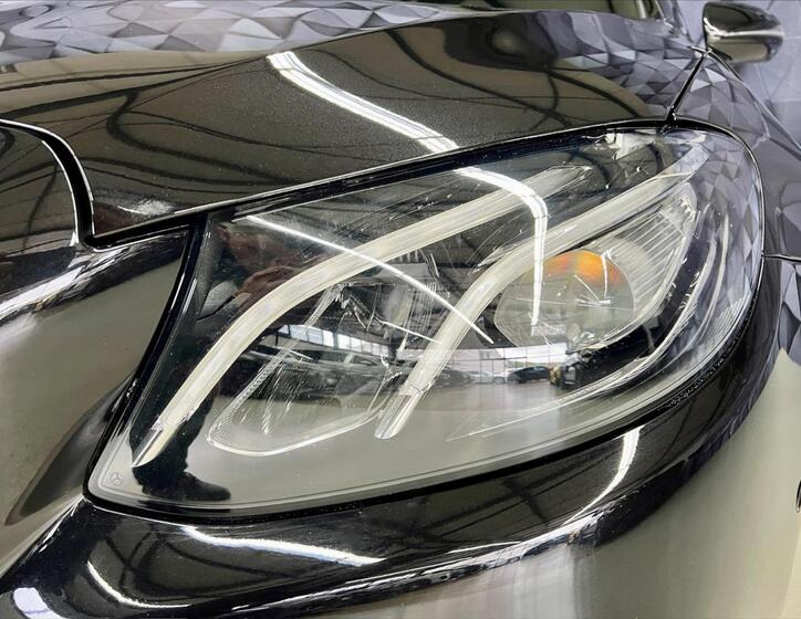 Mercedes-Benz Třídy E 14