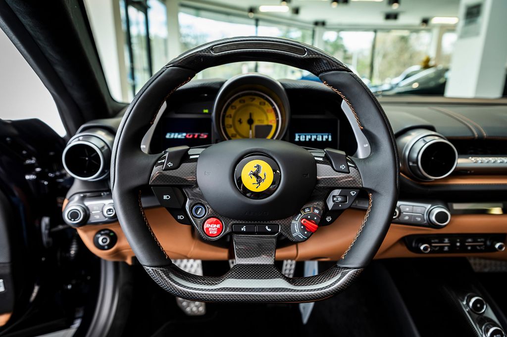 Ferrari 812