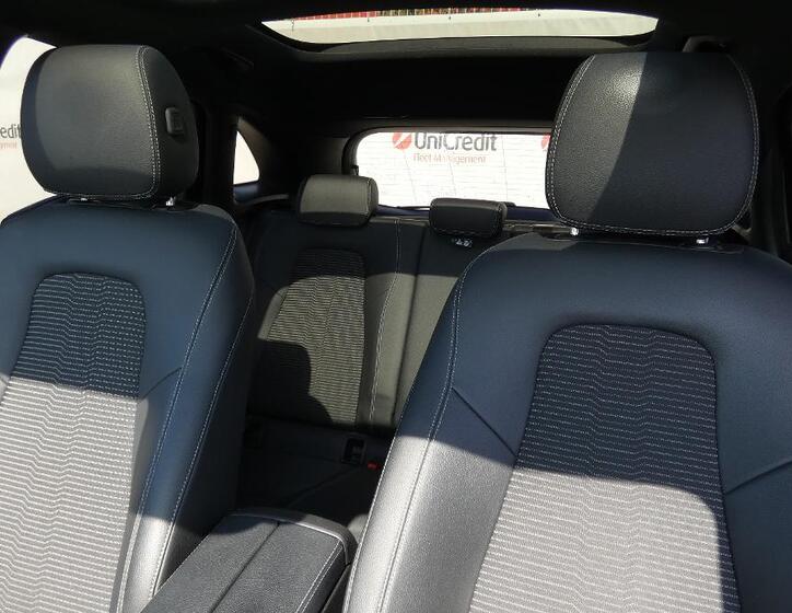 Mercedes-Benz GLA 7