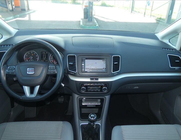 Seat Alhambra 7