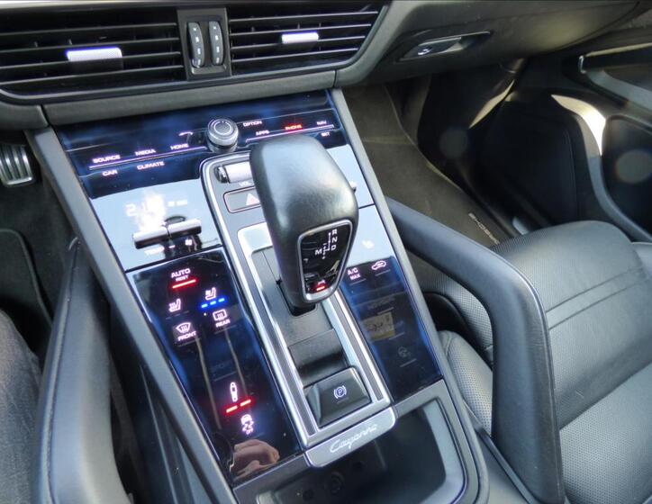 Porsche Cayenne 49
