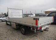 Mercedes-Benz Sprinter 9