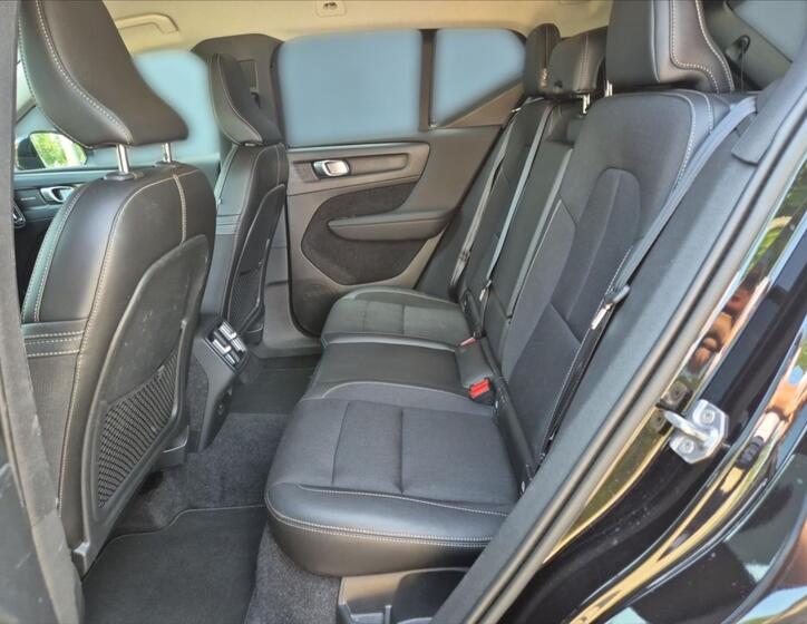 Volvo XC40 10