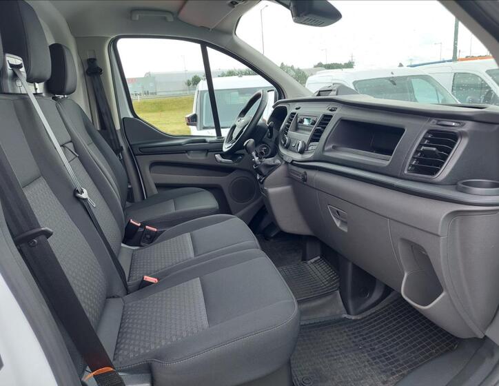 Ford Transit Custom 14