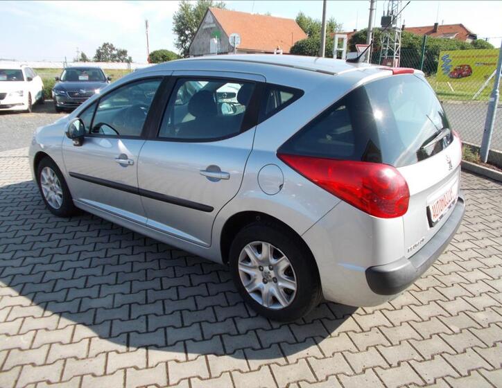 Peugeot 207 12