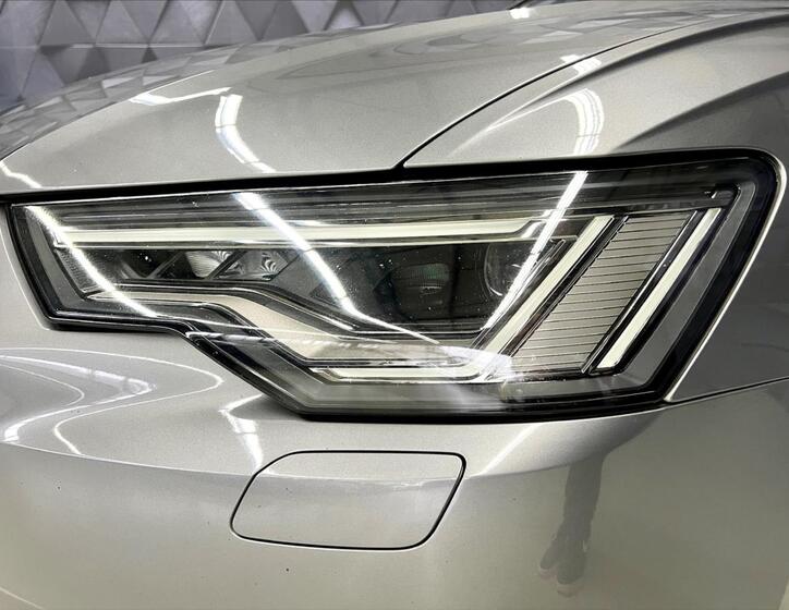 Audi A6 8