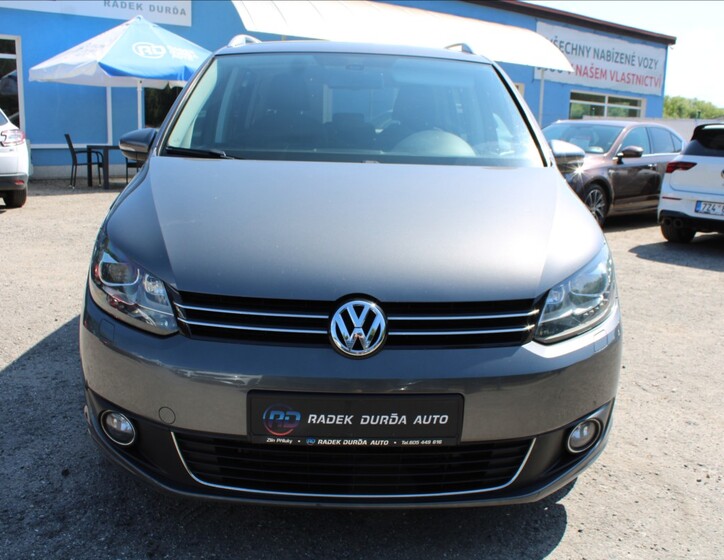 Volkswagen Touran 2