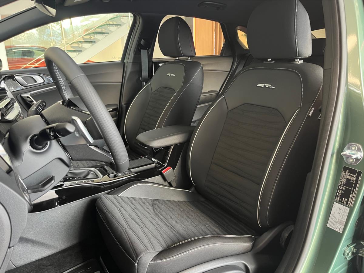 KIA ProCeed