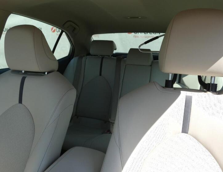 Toyota Camry 7