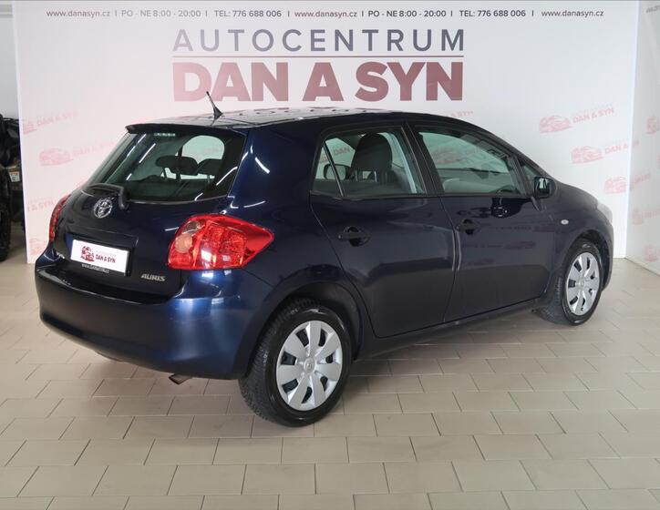 Toyota Auris 4