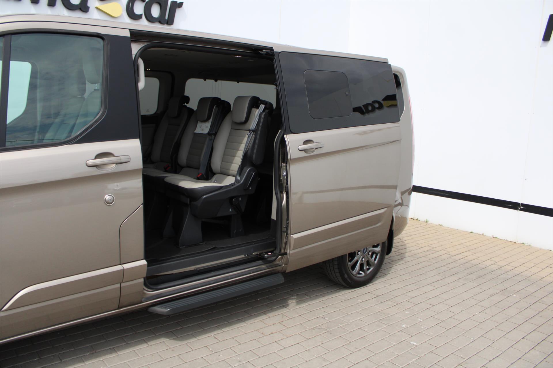 Ford Tourneo Custom