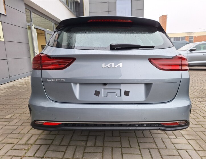 KIA Ceed 4