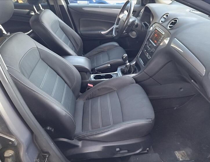 Ford Mondeo 13