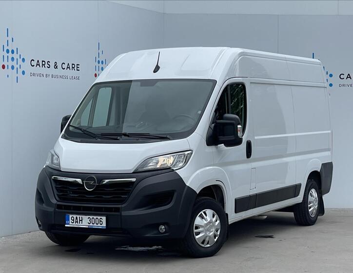 Opel Movano 1