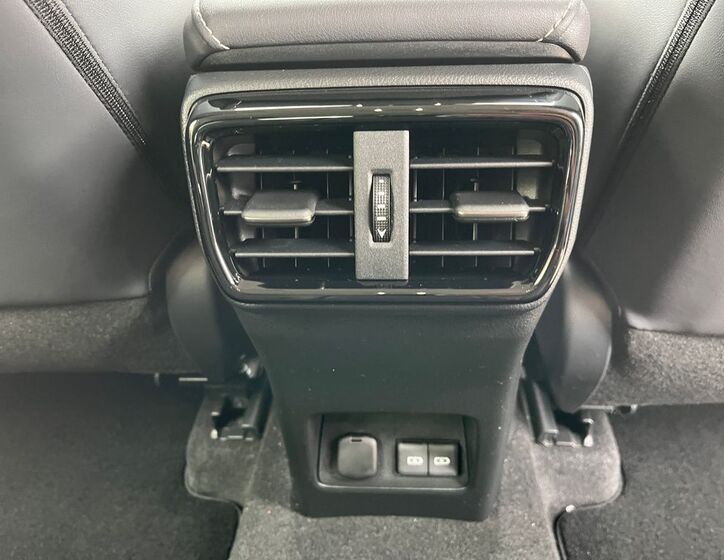 Lexus NX 350h 29