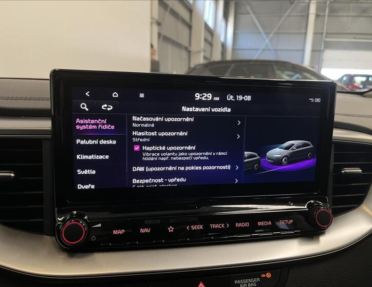 KIA Ceed 8