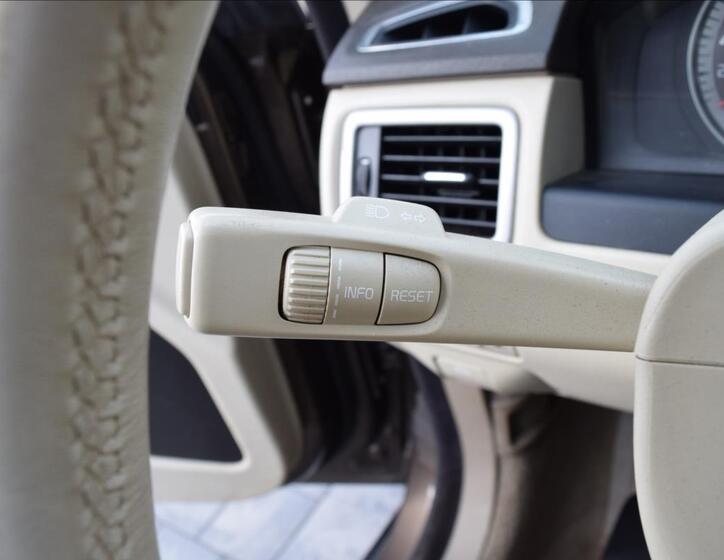 Volvo XC70 34