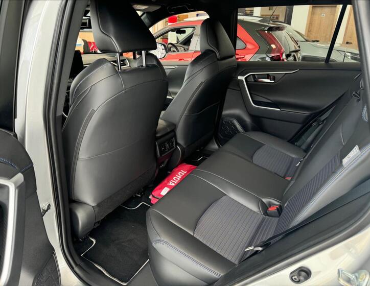 Toyota RAV4 4