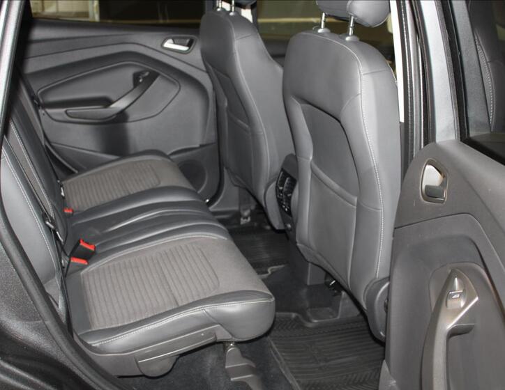 Ford Kuga 21