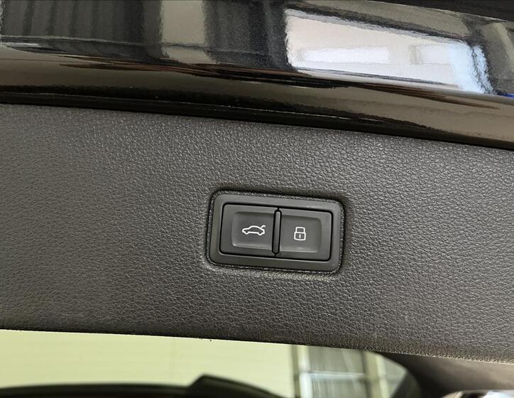 Audi SQ7 37