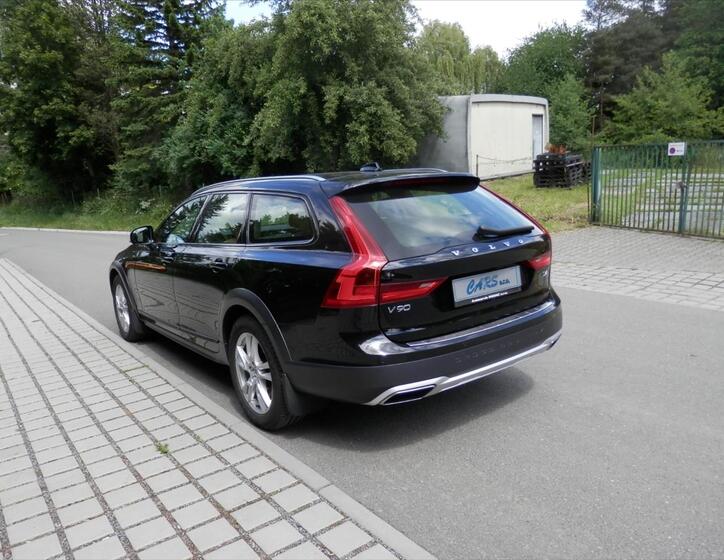Volvo V90 7