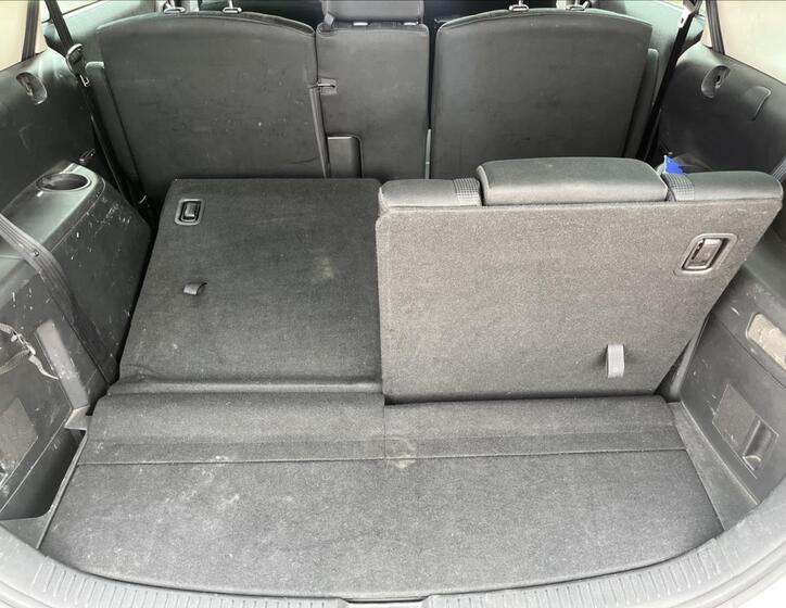 Mazda 5 34