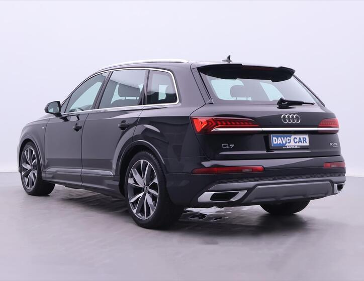 Audi Q7 5