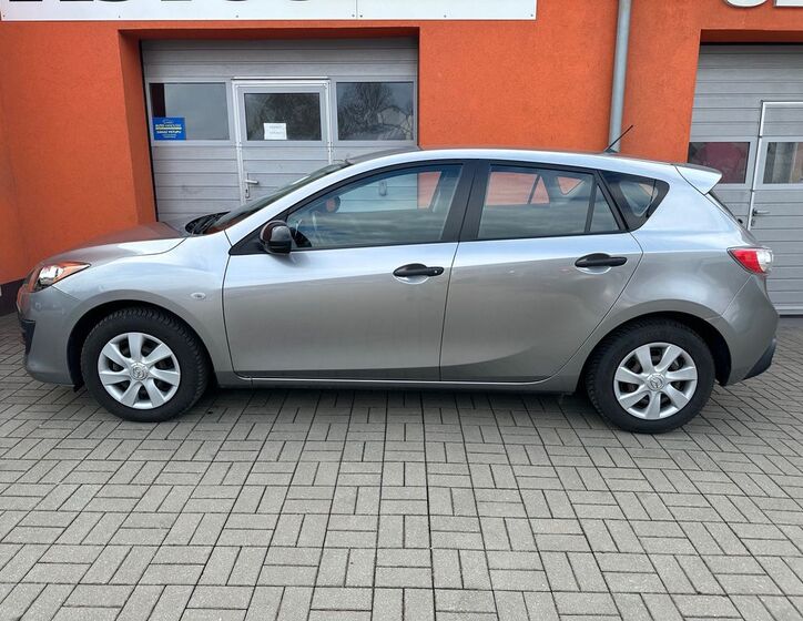 Mazda 3 3