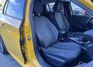 Peugeot 208 26