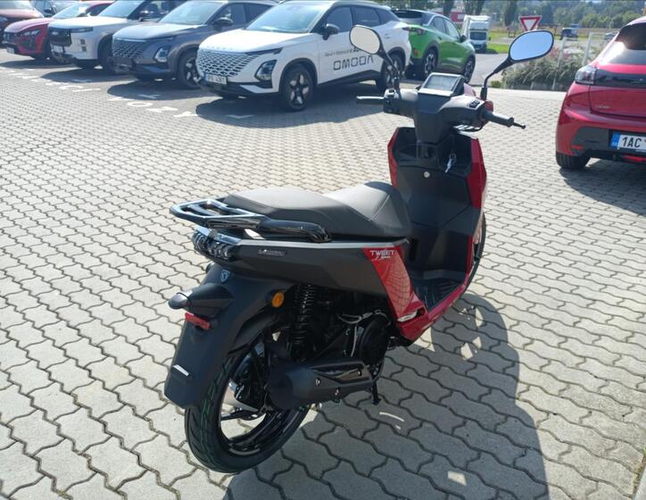 Peugeot Ostatní 7